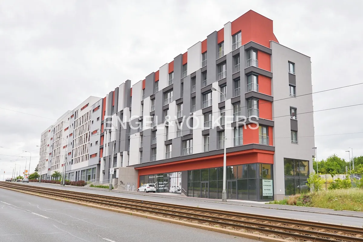 Pronájem obchodního prostoru 216 m²